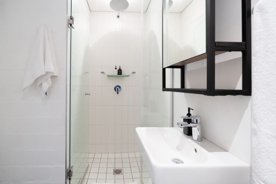 1 Bedroom Property for Sale in Sea Point Western Cape